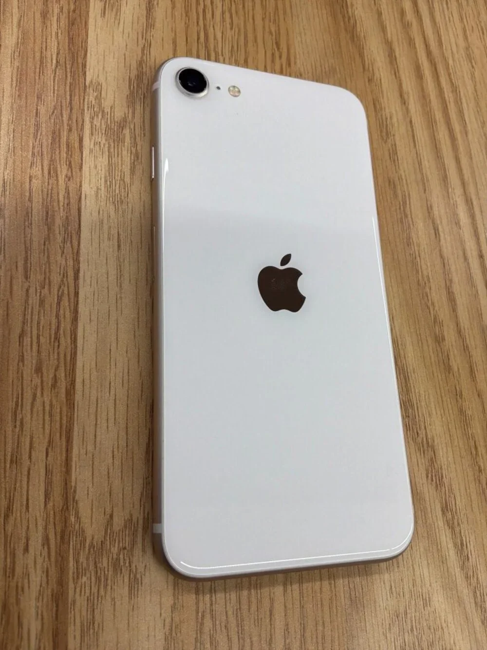 Apple iPhone SE 3rd Gen 64GB Unlocked Smartphone iOS 16